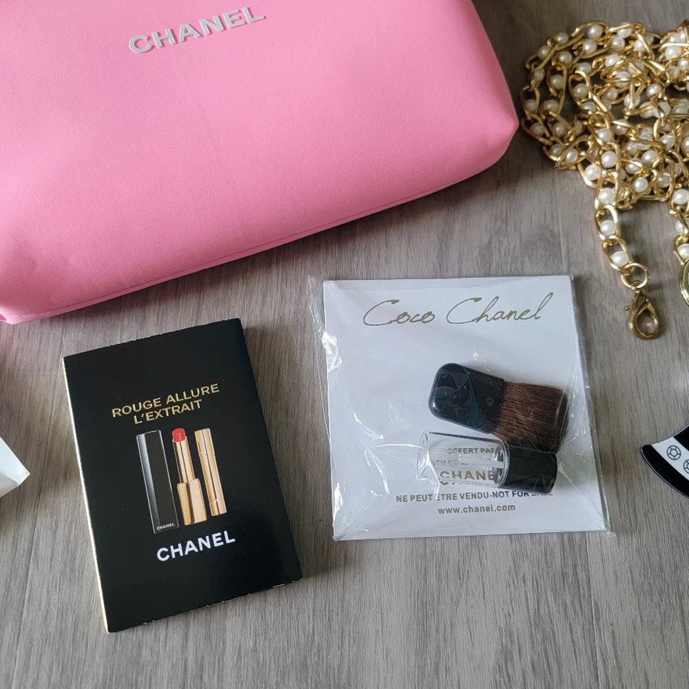 🛍Final Price🛍 4pcs NWOT Chanel Pink Cosmetic Pouch